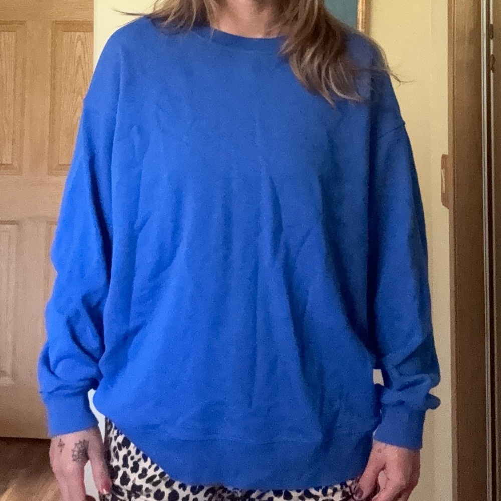 Lululemon blue crewneck
